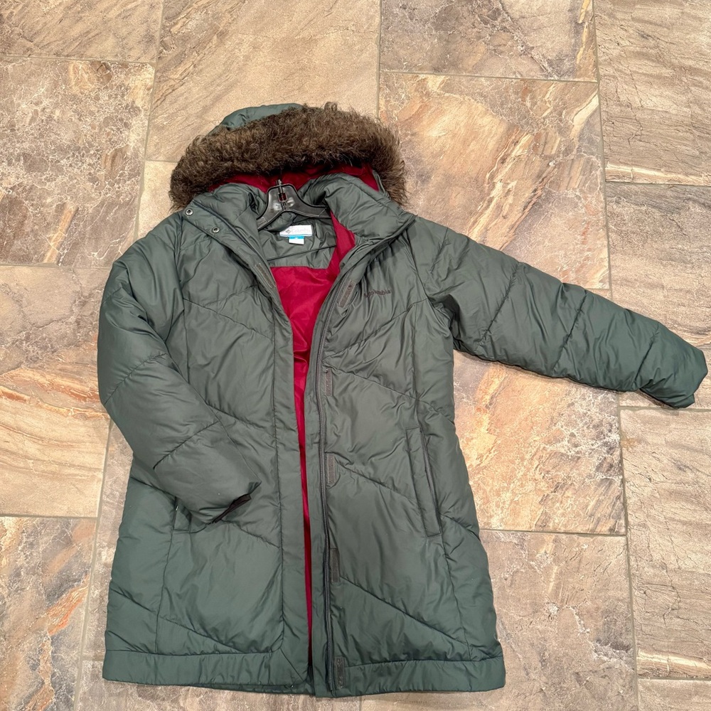 Columbia Green Puffer Jacket with Fur Trim